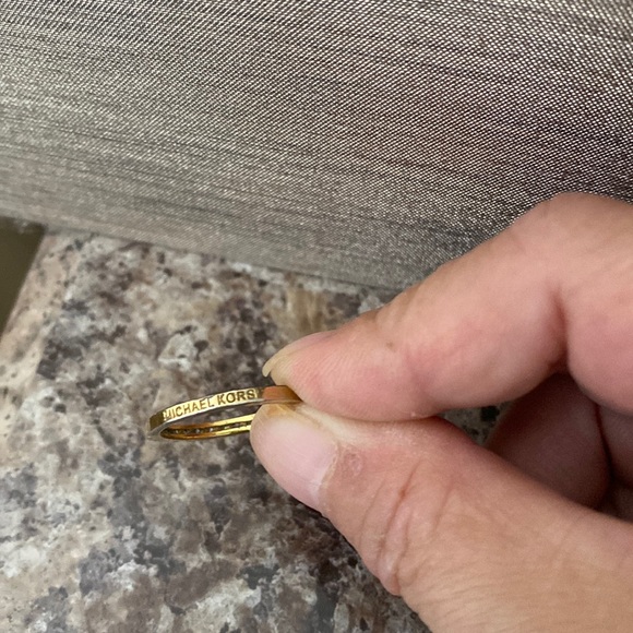 Michael Kors ring set - Size 7 - Picture 2 of 4